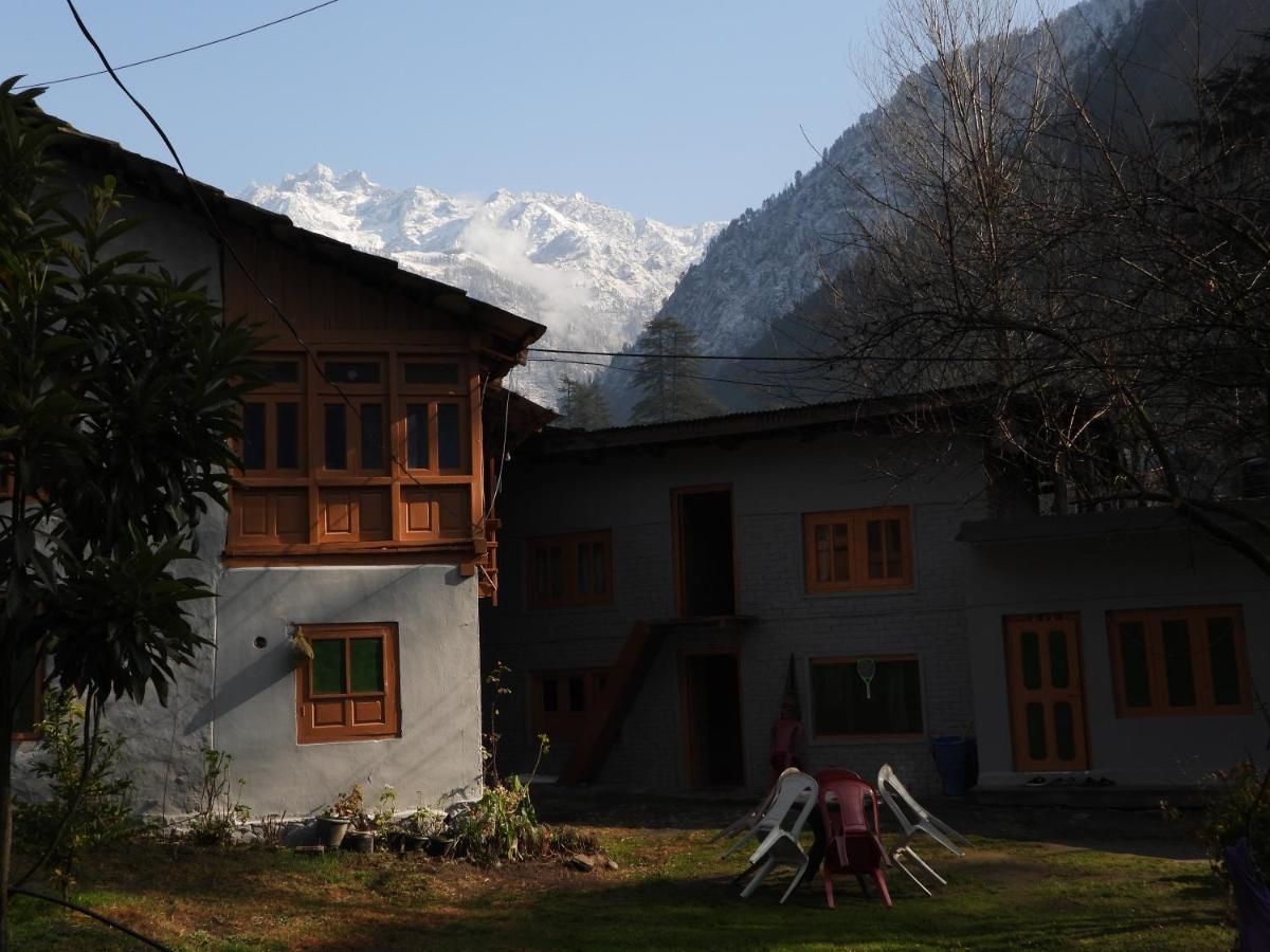The Royal Orchard Kasol Hotell Eksteriør bilde