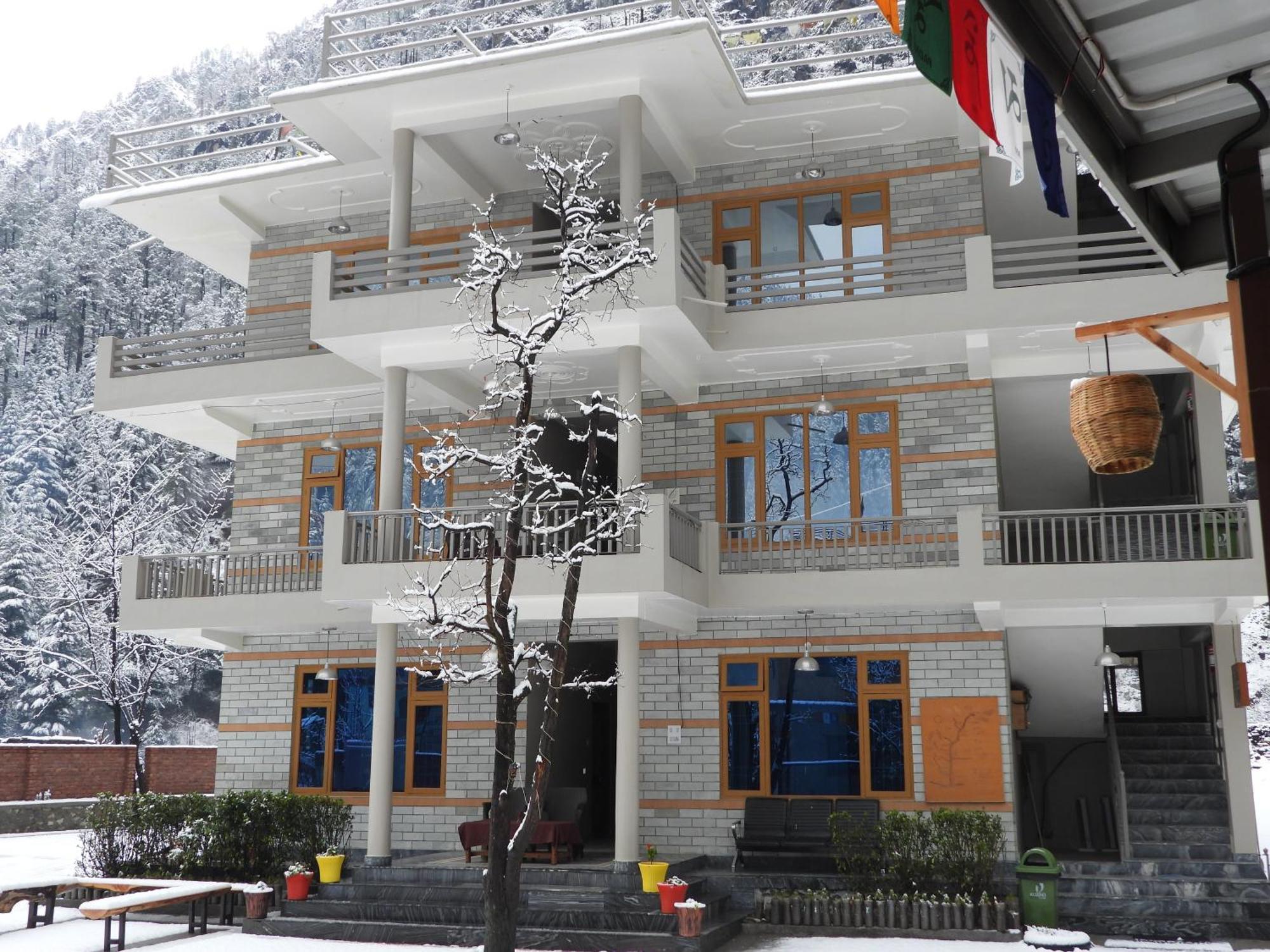 The Royal Orchard Kasol Hotell Eksteriør bilde
