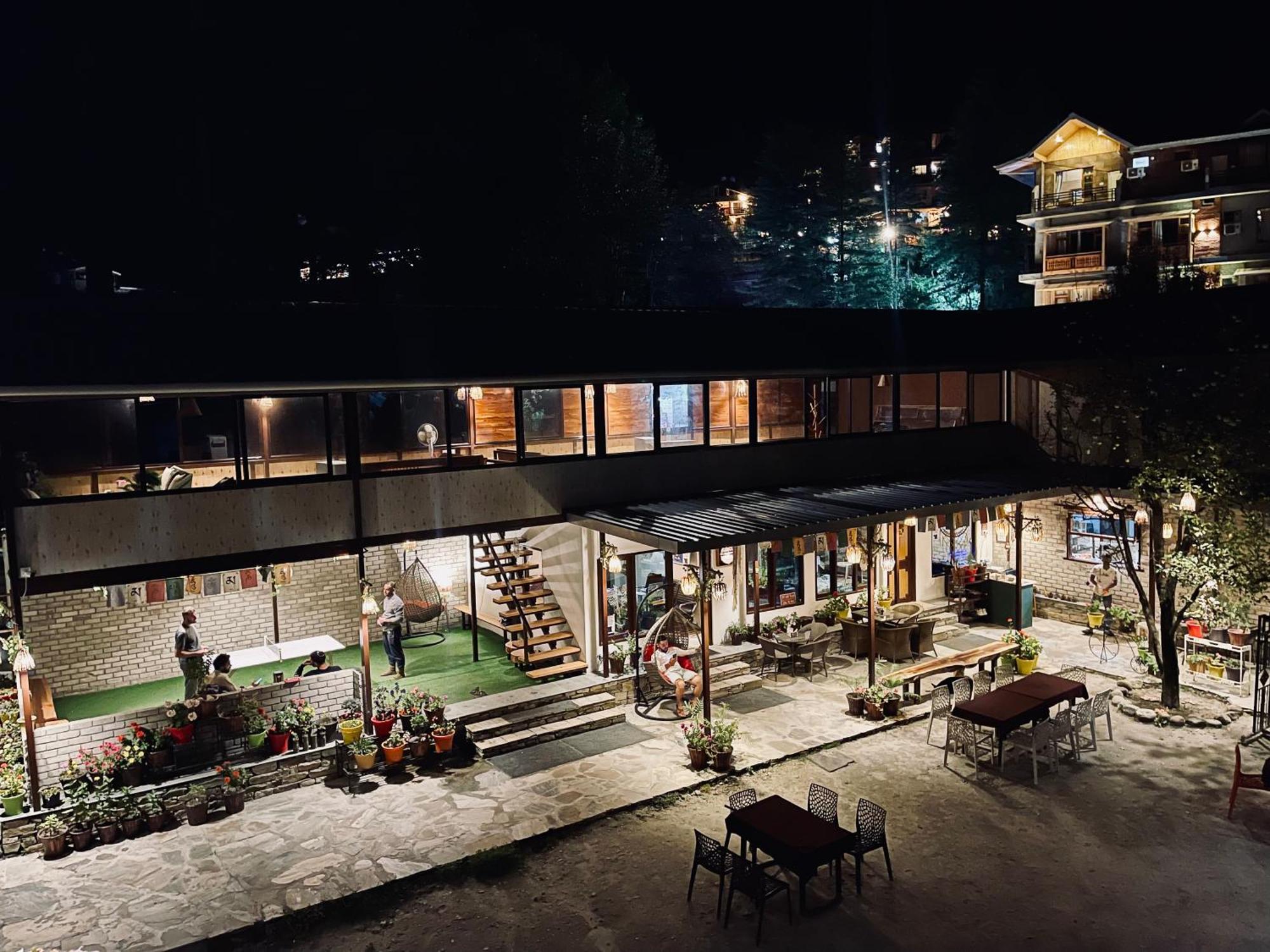 The Royal Orchard Kasol Hotell Eksteriør bilde