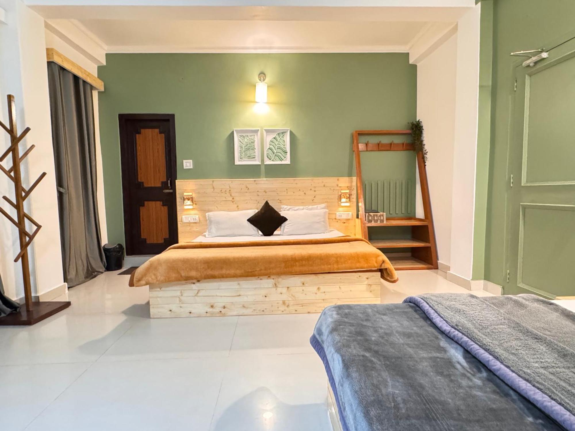 The Royal Orchard Kasol Hotell Eksteriør bilde